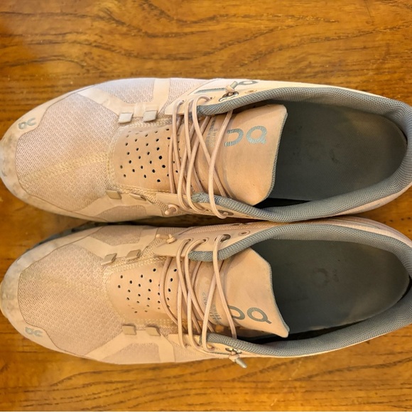 On Running Cloud Women’s Waterproof Shoes – Size 9– Blush Pink & Gray - Picture 1 of 11
